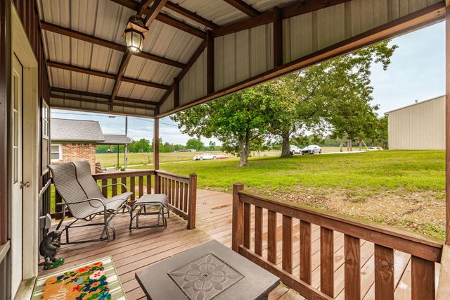 160 Blackey Bandy Rd, Bethpage, TN 37022