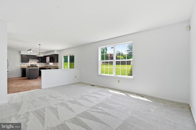218 STRASSBURGER RD, Perkasie, PA 18944