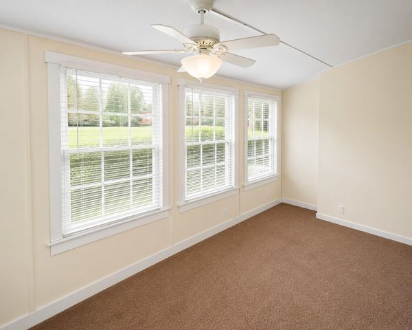 313 Magnolia Street, West Columbia, TX 77486