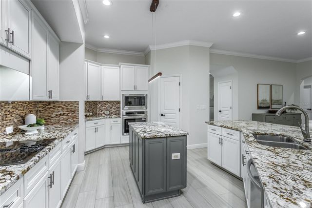 11909 MANDEVILLA COURT, Tampa, FL 33626