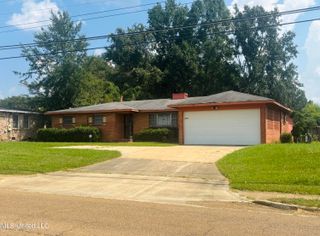 6016 N State Street, Jackson, MS 39213
