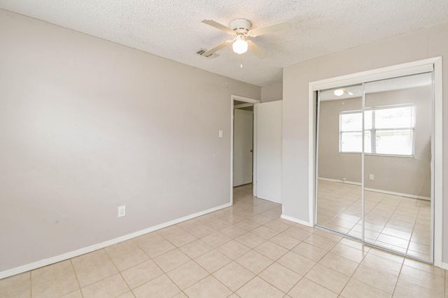 1404 N San Jacinto Street, Conroe, TX 77301