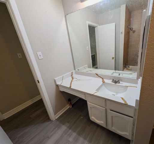 11818 Sawmill Stream Circle, Houston, TX 77067