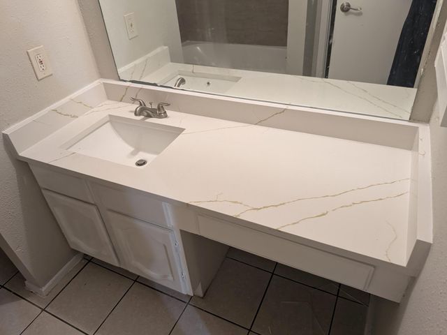 11818 Sawmill Stream Circle, Houston, TX 77067