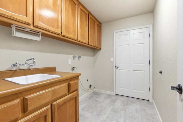 1429 Remington Pl, Modesto, CA 95358