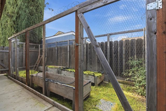 1429 Remington Pl, Modesto, CA 95358