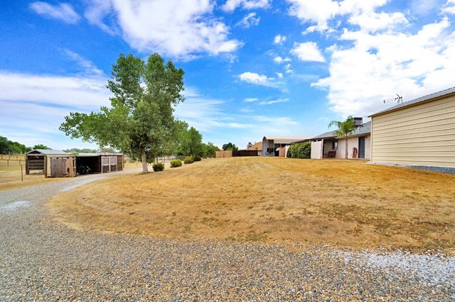 20689 Olympia Road, Madera, CA 93638
