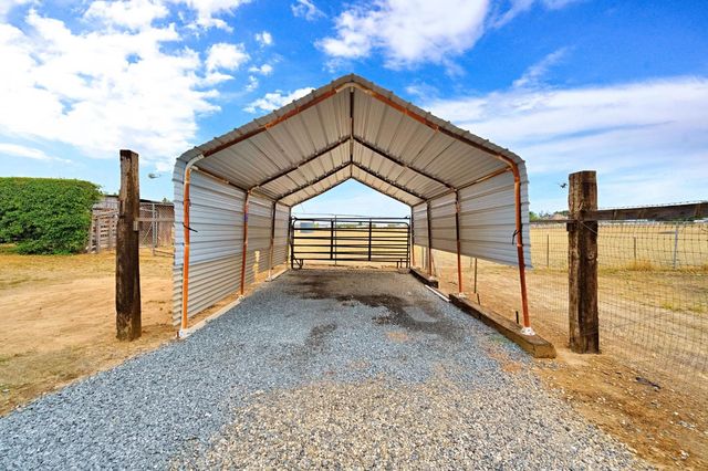 20689 Olympia Road, Madera, CA 93638
