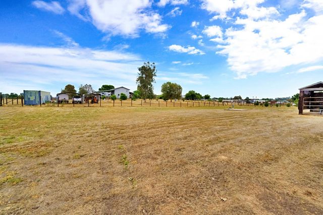 20689 Olympia Road, Madera, CA 93638