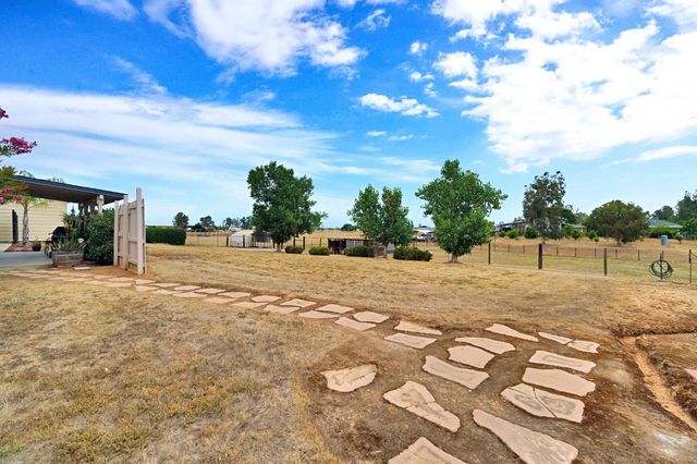 20689 Olympia Road, Madera, CA 93638