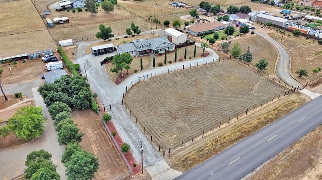 20689 Olympia Road, Madera, CA 93638