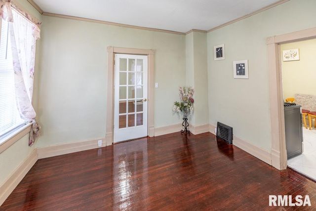 1016 E VIRGINIA Avenue, Peoria, IL 61603