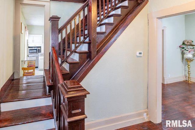 1016 E VIRGINIA Avenue, Peoria, IL 61603