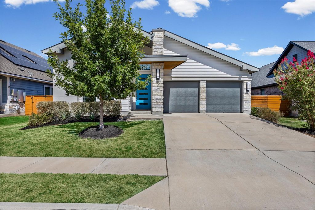 8317 Donnelley DR, Austin, TX 78744