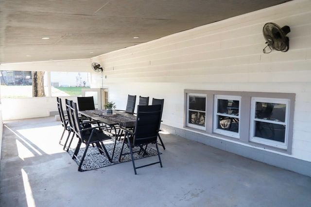 613 Hillcrest Road, Paw Paw, MI 49079