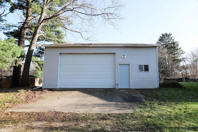 613 Hillcrest Road, Paw Paw, MI 49079