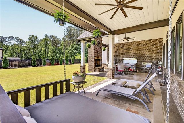 783 Blackberry Trail, Lawrenceville, GA 30043