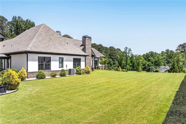 783 Blackberry Trail, Lawrenceville, GA 30043