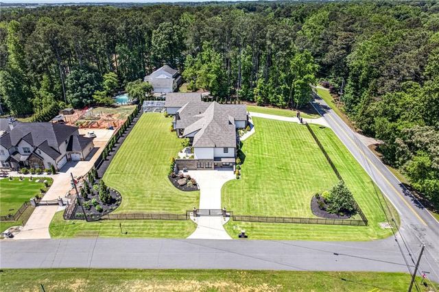 783 Blackberry Trail, Lawrenceville, GA 30043