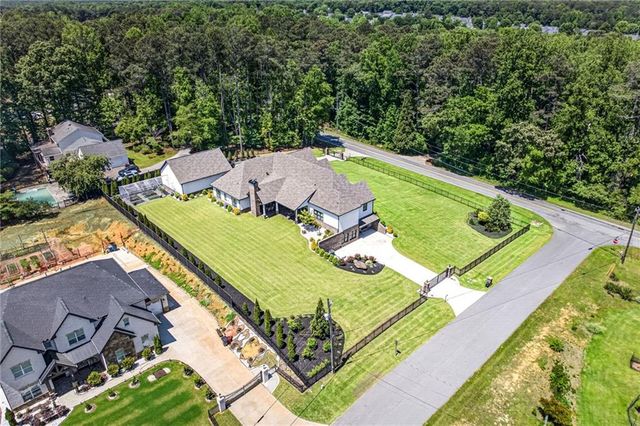 783 Blackberry Trail, Lawrenceville, GA 30043