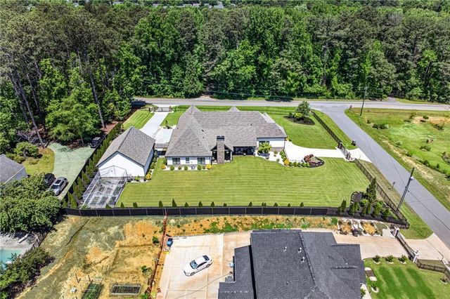 783 Blackberry Trail, Lawrenceville, GA 30043