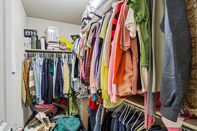 932 SOLOMA Place, El Paso, TX 79928