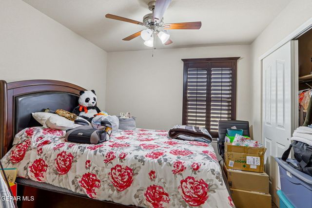 932 SOLOMA Place, El Paso, TX 79928