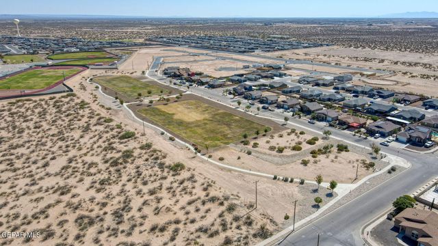 932 SOLOMA Place, El Paso, TX 79928