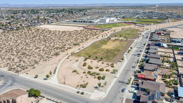 932 SOLOMA Place, El Paso, TX 79928