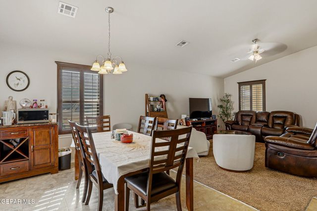 932 SOLOMA Place, El Paso, TX 79928