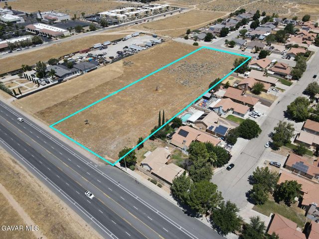 2635 W Avenue L, Lancaster, CA 93536