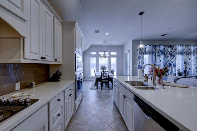 204 Durata DR, San Marcos, TX 78666