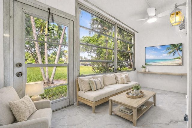 242 Tilford L L, Deerfield Beach, FL 33442