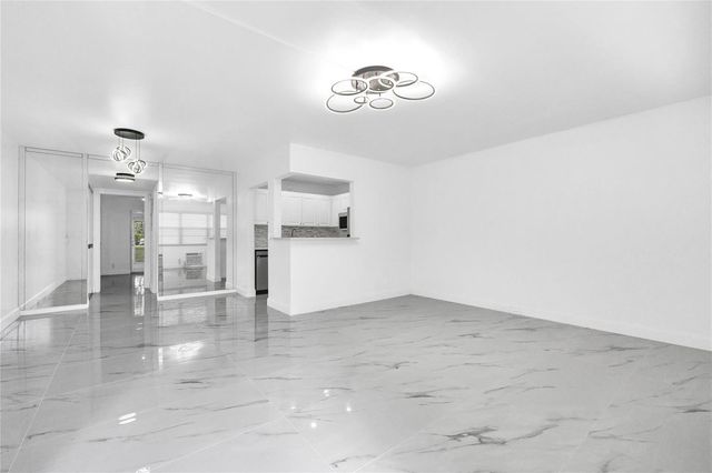 242 Tilford L L, Deerfield Beach, FL 33442