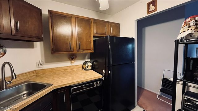 3675 Clague Road 306, North Olmsted, OH 44070