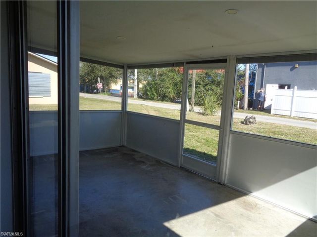 1939 SE 15th PL A, Cape Coral, FL 33990