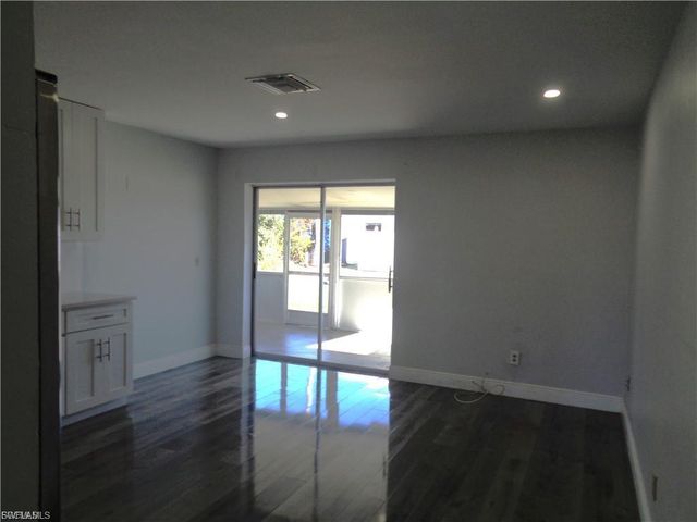 1939 SE 15th PL A, Cape Coral, FL 33990