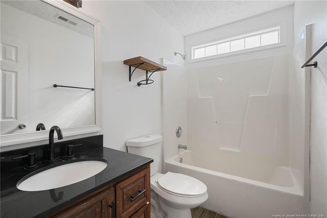 102 Winterfield Drive, Raeford, NC 28376