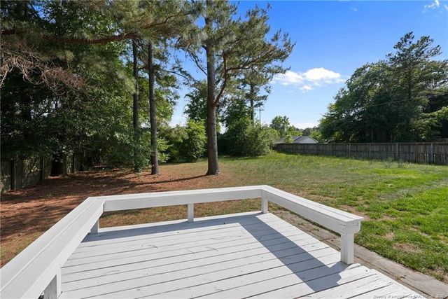 102 Winterfield Drive, Raeford, NC 28376