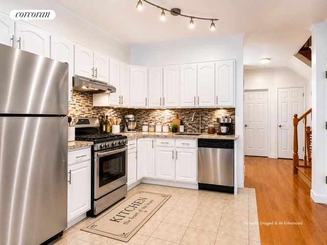 544 VAN BUREN Street, New York City, NY 11221