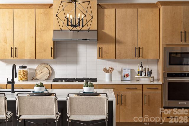 4201 Pinekirk Drive 376, Charlotte, NC 28269