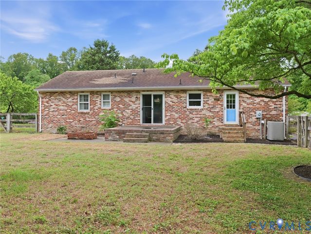 9098 Mossybrook Rd, Mechanicsville, VA 23116