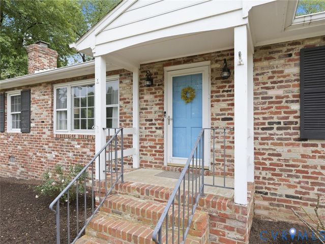 9098 Mossybrook Rd, Mechanicsville, VA 23116