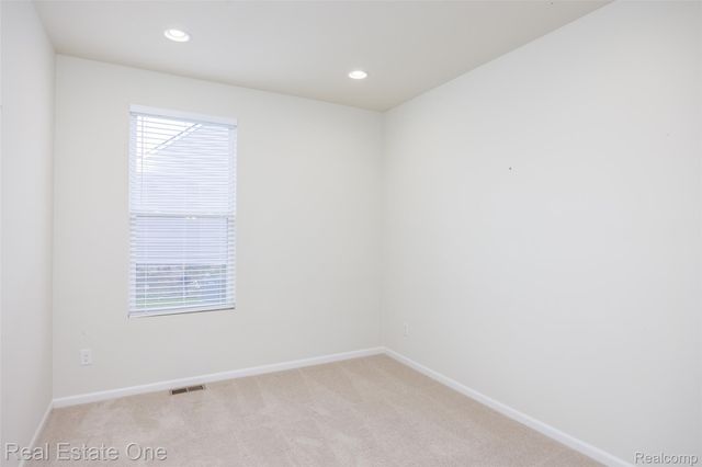 1155 Lark Street, Orion Charter Township, MI 48360