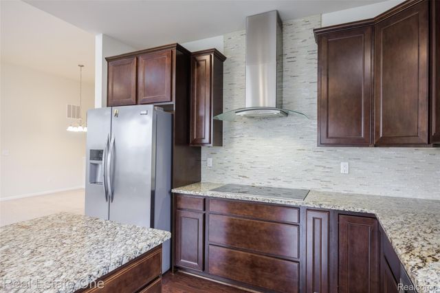 1155 Lark Street, Orion Charter Township, MI 48360