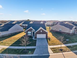 1155 Lark Street, Orion Charter Township, MI 48360