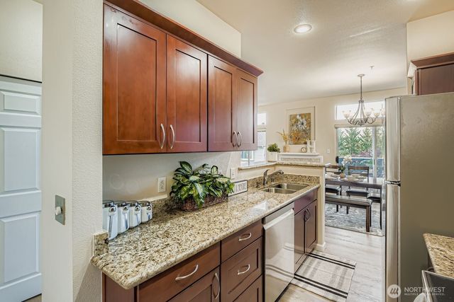 2132 NW Pacific Yew Place, Issaquah, WA 98027