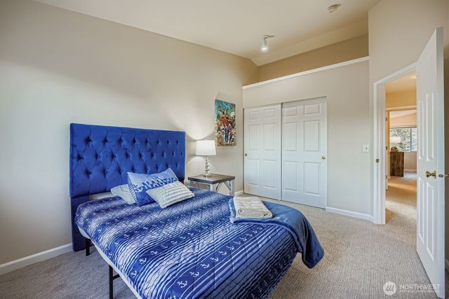 2132 NW Pacific Yew Place, Issaquah, WA 98027