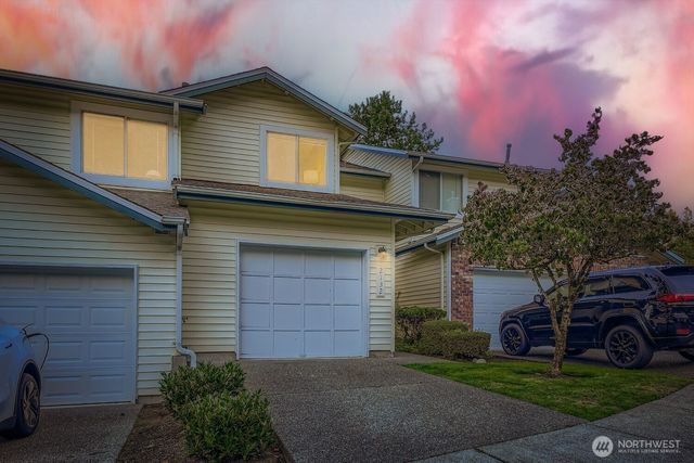 2132 NW Pacific Yew Place, Issaquah, WA 98027