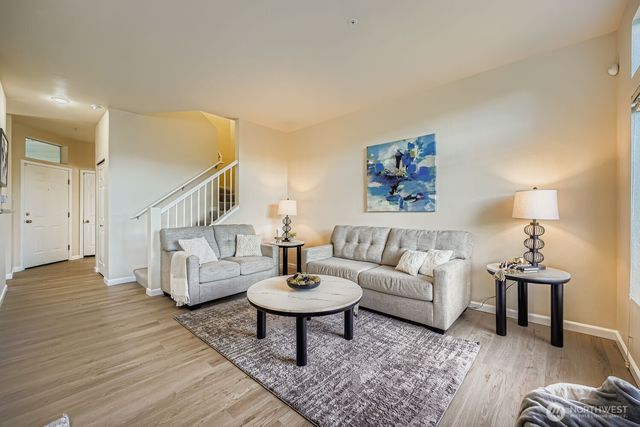 2132 NW Pacific Yew Place, Issaquah, WA 98027